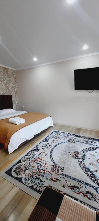 Cosy flat Apartment Semey Luaran gambar